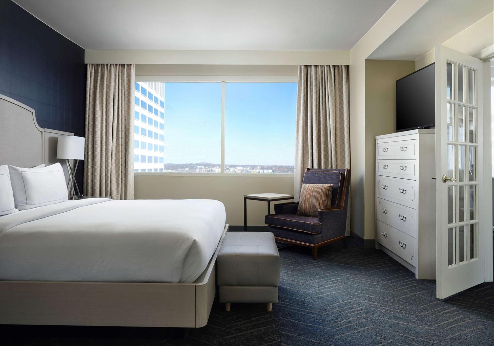 Doubletree By Hilton Hotel Nashville Downtown Εξωτερικό φωτογραφία