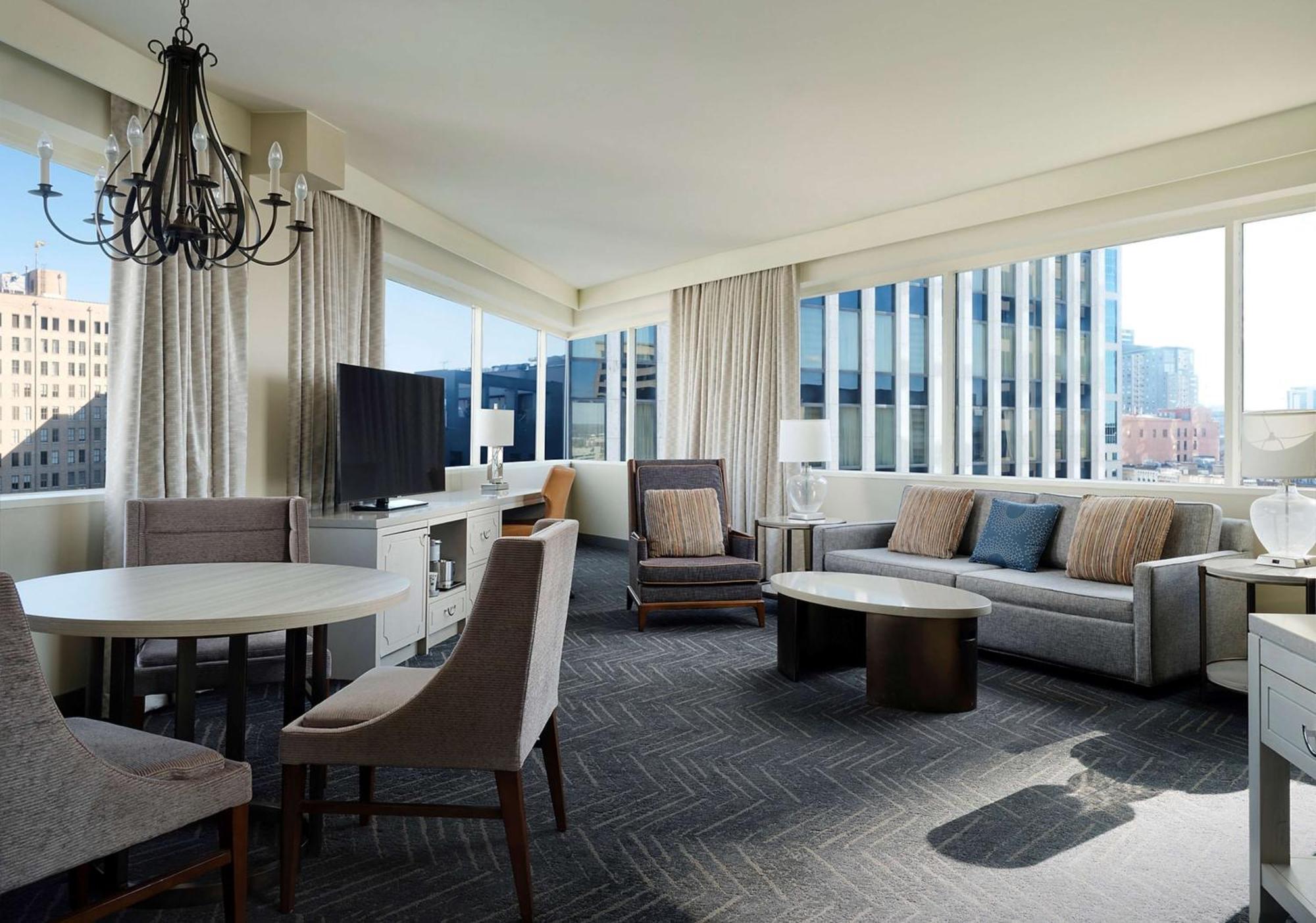 Doubletree By Hilton Hotel Nashville Downtown Εξωτερικό φωτογραφία