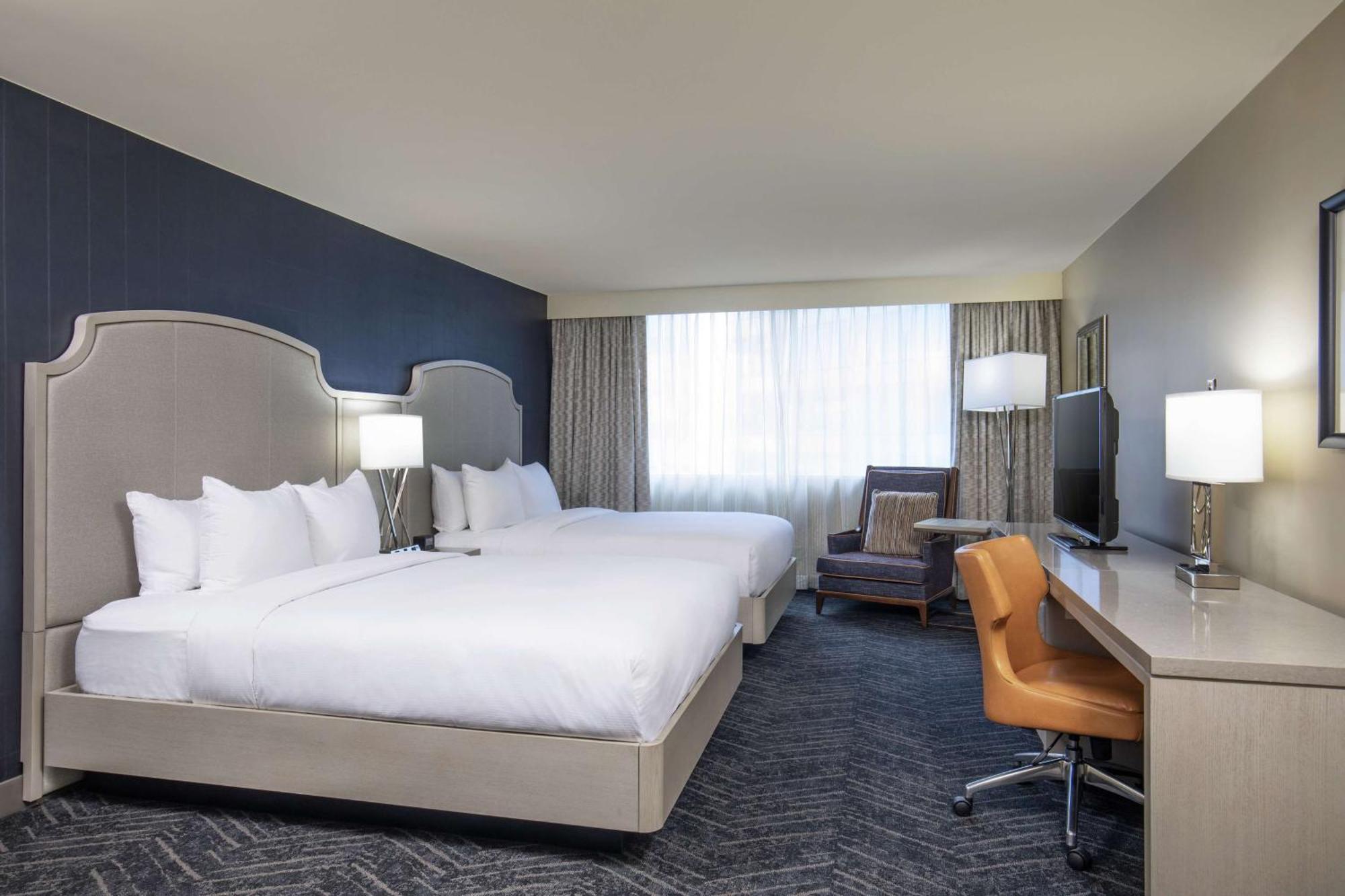 Doubletree By Hilton Hotel Nashville Downtown Εξωτερικό φωτογραφία