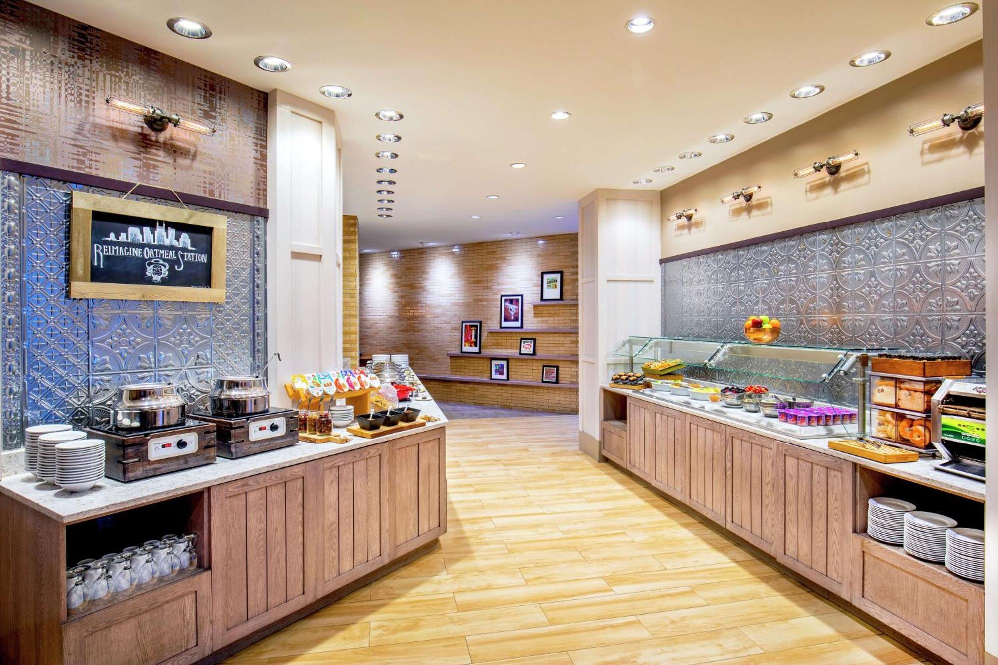 Doubletree By Hilton Hotel Nashville Downtown Εξωτερικό φωτογραφία